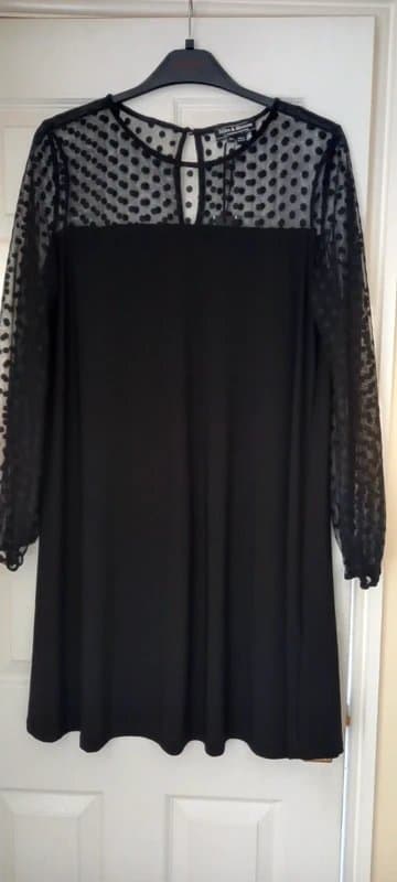 Billie & Blossom Lovely ladies black polka dot chiffon dress.