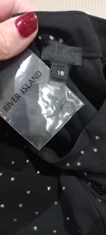 River Island Beautiful ladies black RI sparkly blouse. - 3