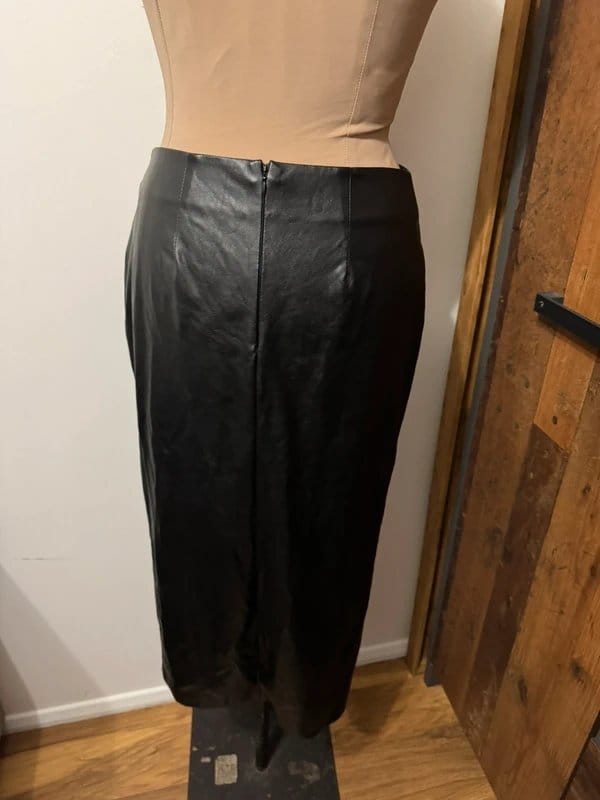 ASOS Design black faux leather pleather pu midi skirt buckle - 3