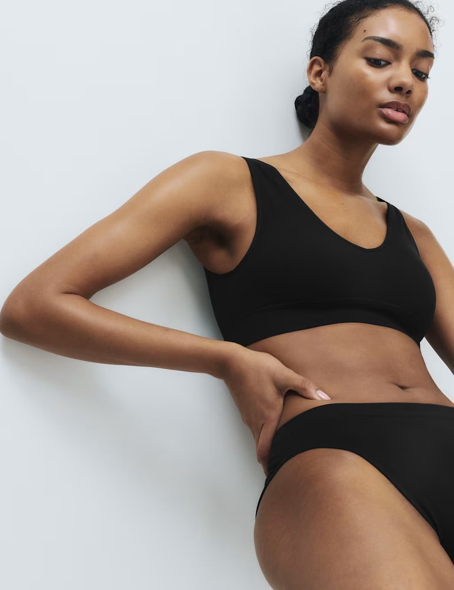 Marks & Spencer M&S 3 Pack Seamless V-Neck Crop Tops Black Mix - 4