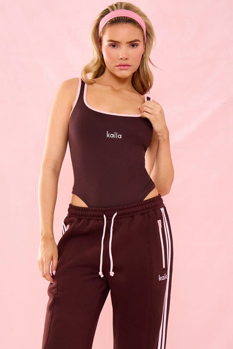 Kaiia Kaiia Logo Contrast Trim Bodysuit Chocolate & Pink