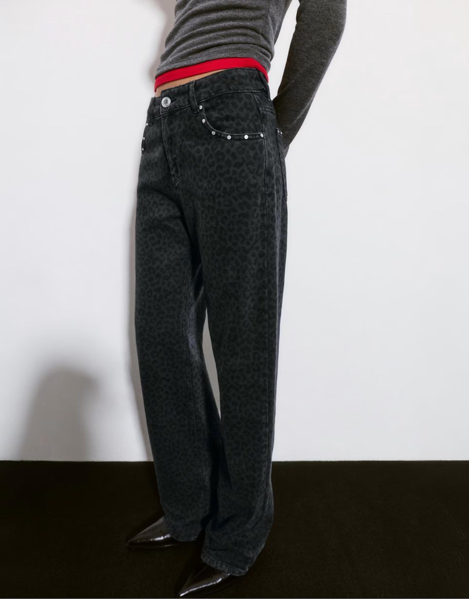 ASOS Pull&Bear Leopard stud jeans in grey - 4