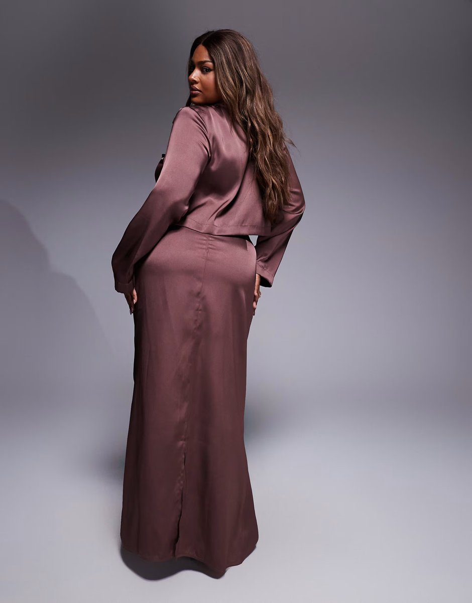 ASOS ASOS DESIGN Curve ruched detail satin co-ord maxi skirt in chocolate - 3
