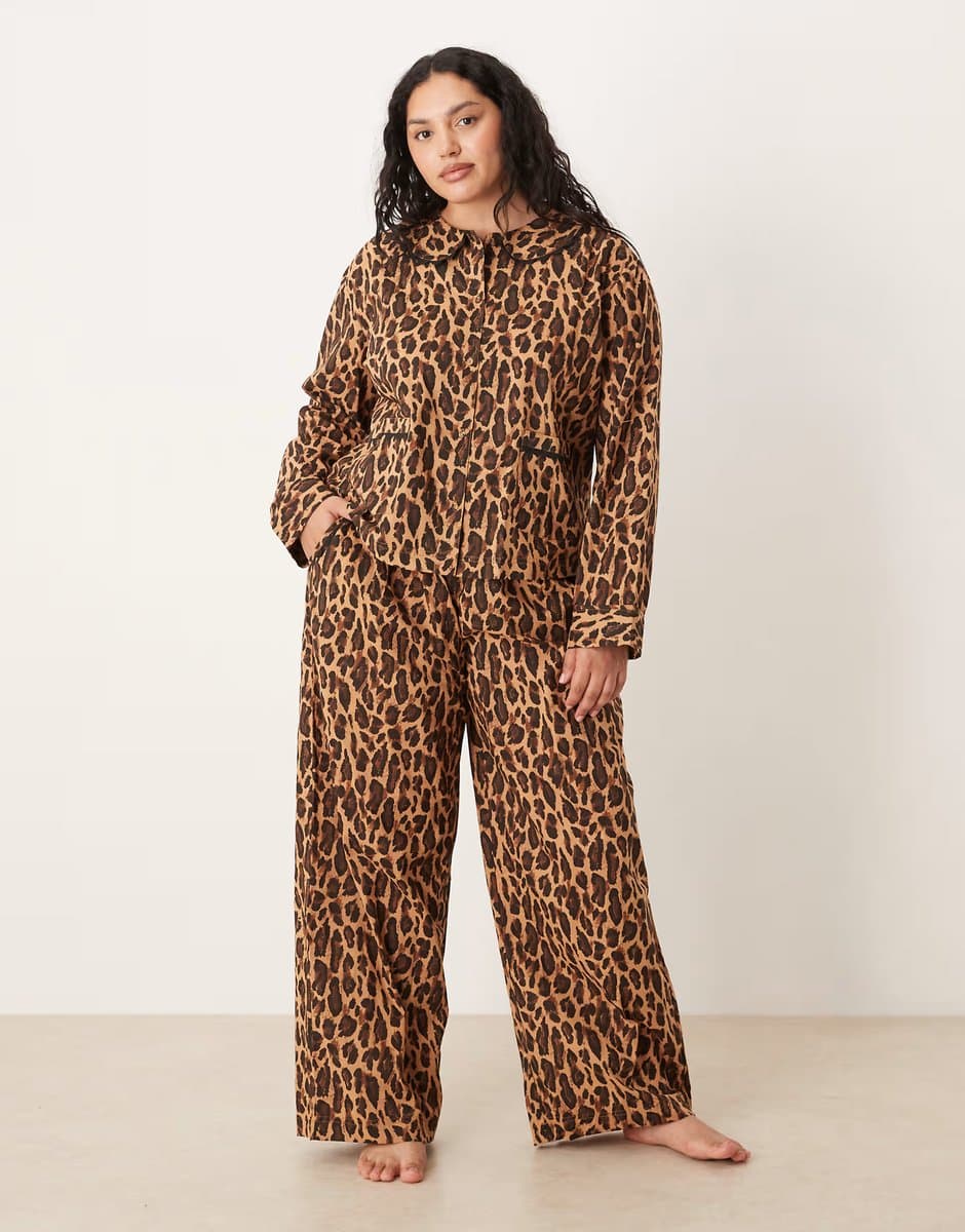 ASOS ASOS DESIGN Curve scallop edge woven shirt and trouser pyjama set in leopard print