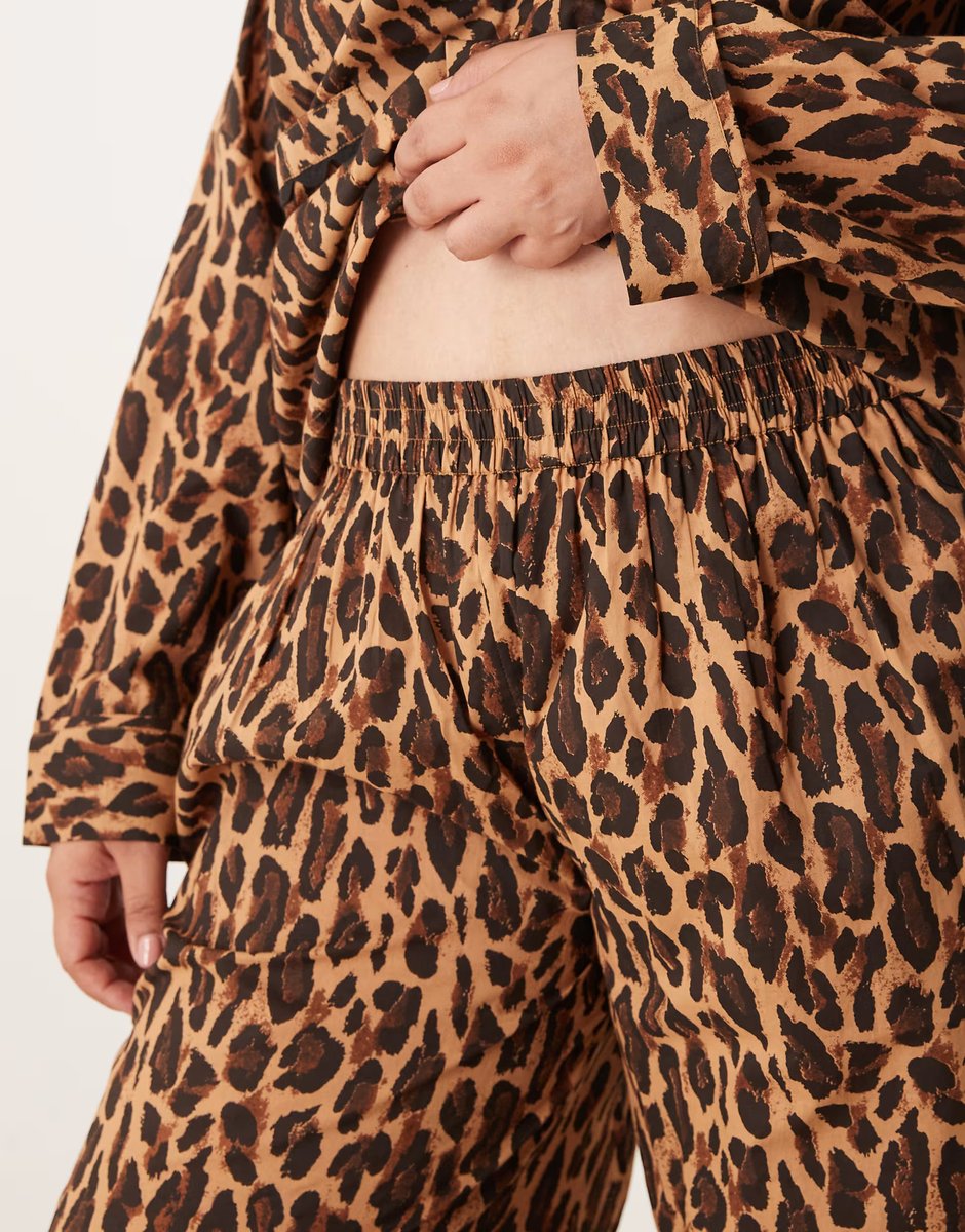ASOS ASOS DESIGN Curve scallop edge woven shirt and trouser pyjama set in leopard print - 3