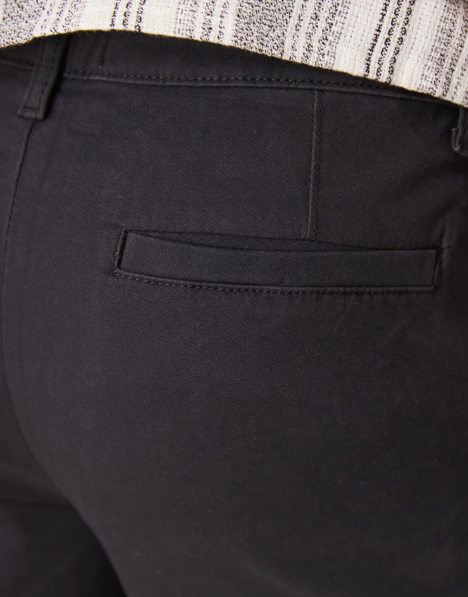 ASOS ASOS DESIGN tapered chinos in black - 4