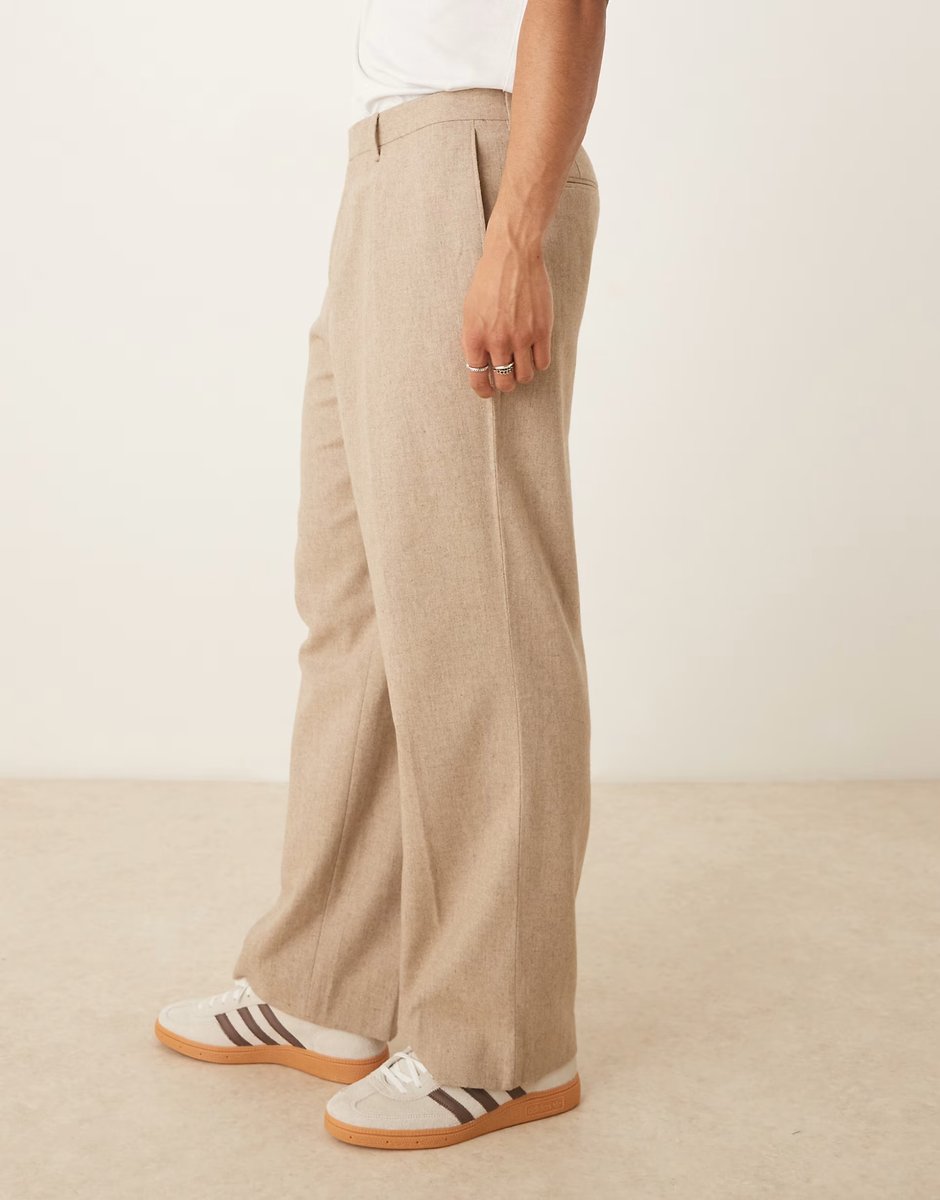 ASOS ASOS DESIGN smart wide leg wool mix trousers with front pleat in stone - 2