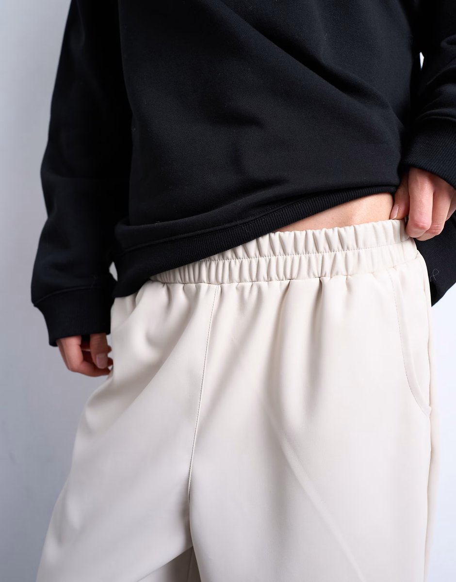 ASOS Topshop faux leather awkward length pull on trouser in ecru - 4