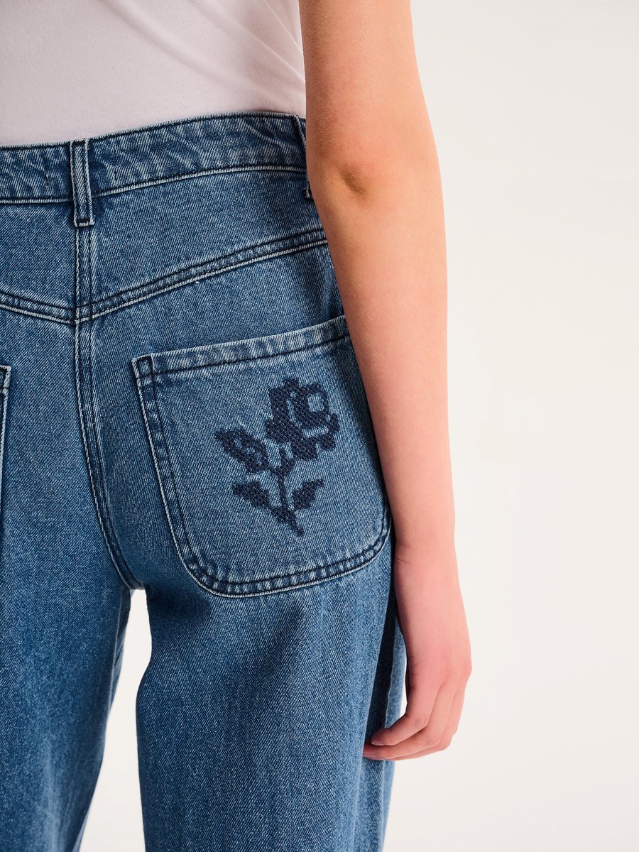 OMNES Portland Embroidered Jean in Mid Wash - 2