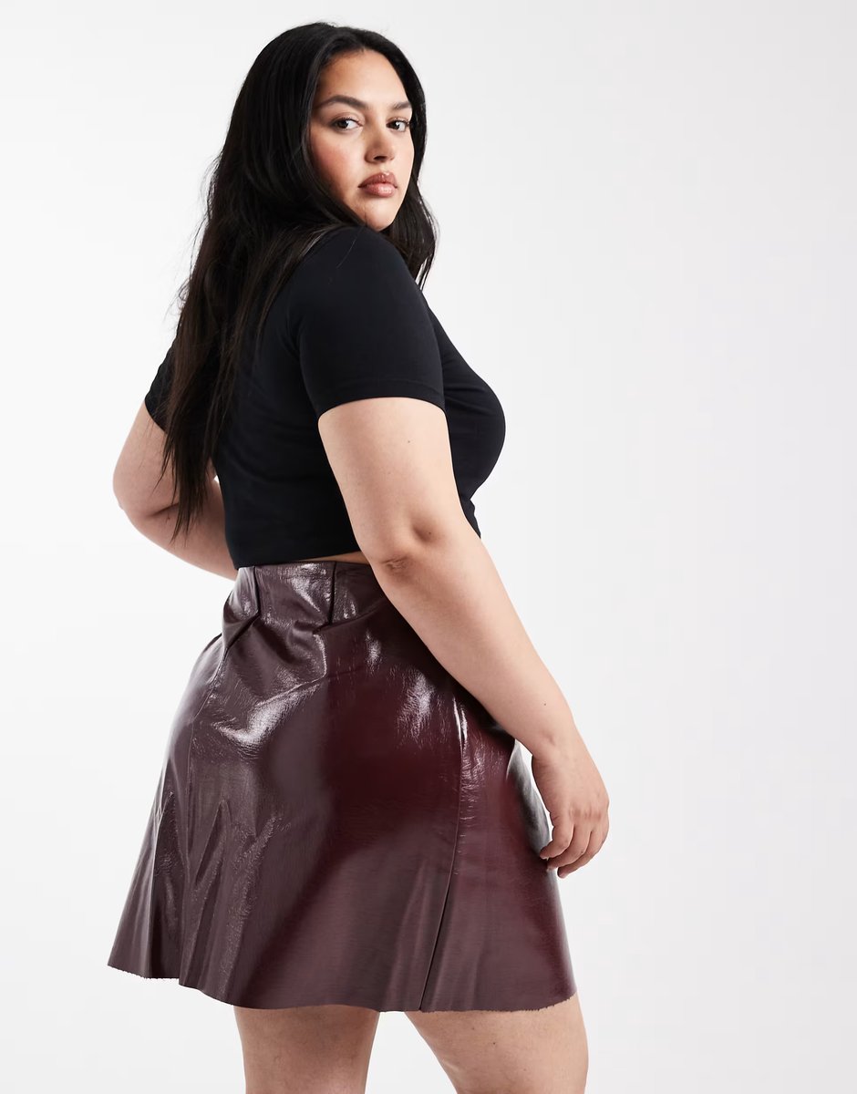 ASOS Vero Moda Curve vinyl mini skirt in burgundy - 2