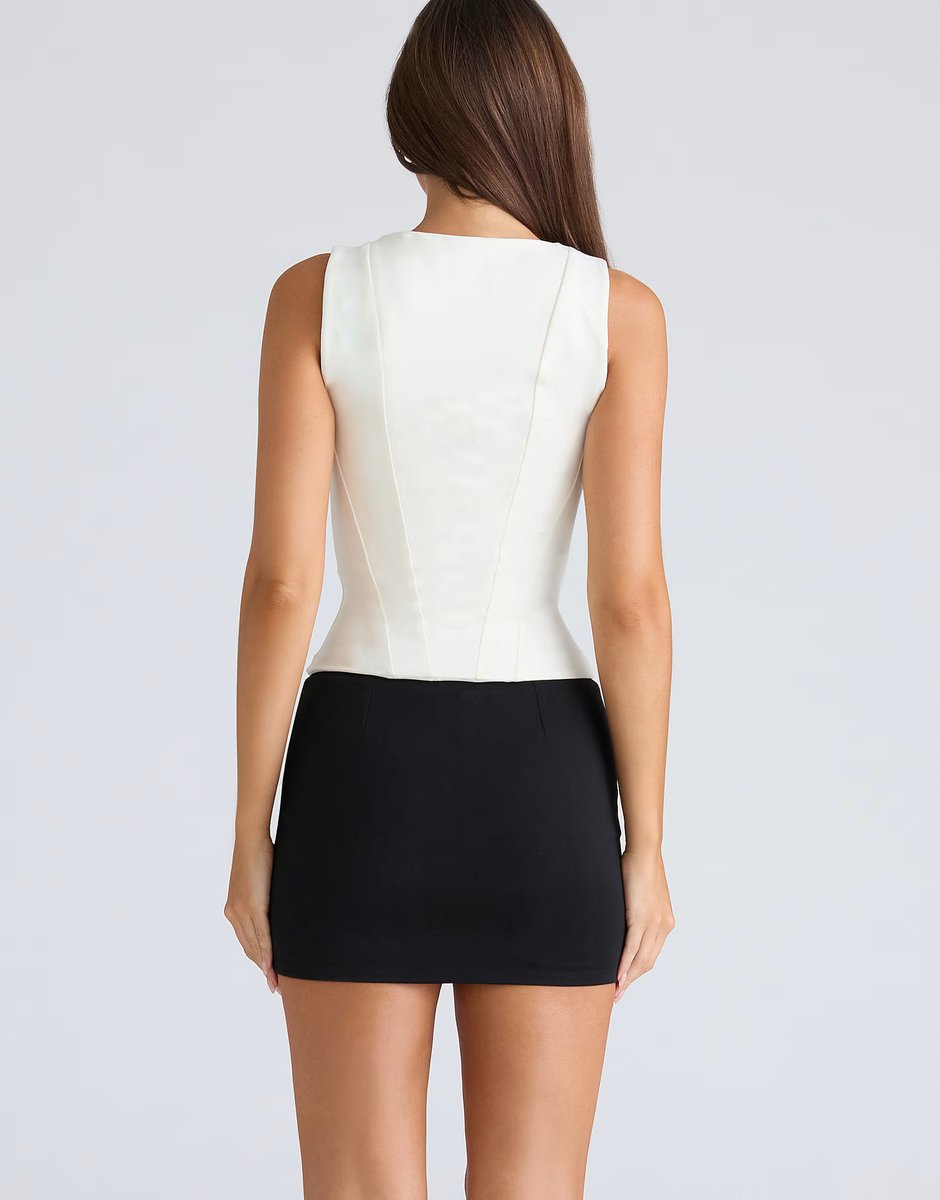 ASOS House of CB The balconette ivory fitted corset top in ivory - 2