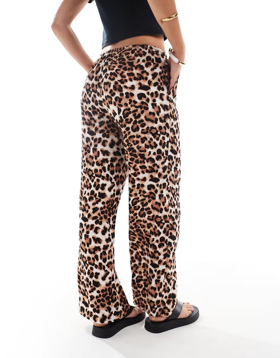 ASOS Vero Moda Petite Easy tie waist wide leg trousers in leopard - 3