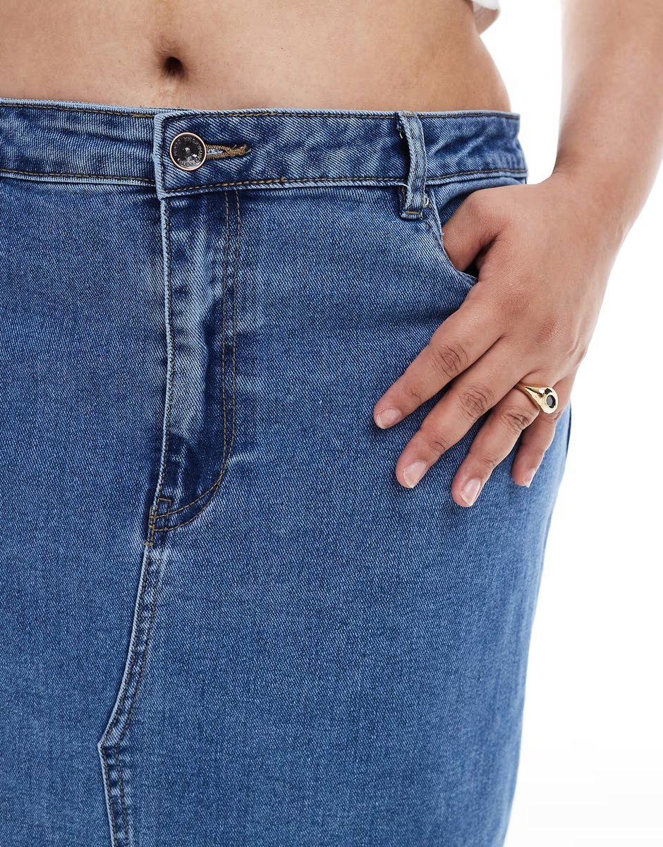 ASOS ONLY Curve front slit denim midi skirt in mid blue - 4