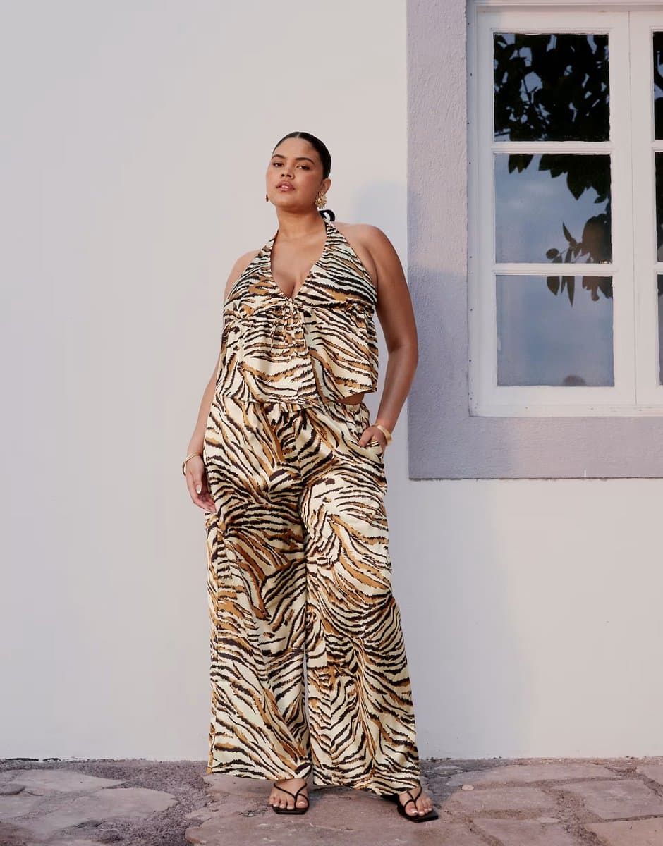 ASOS ASOS DESIGN Curve Gia satin trouser in animal print