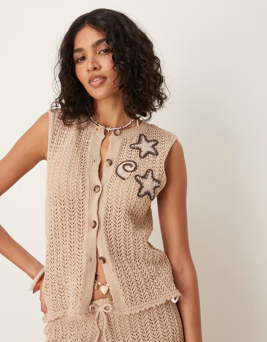 ASOS ASOS DESIGN knitted short co-ord with crochet shells in brown - 4