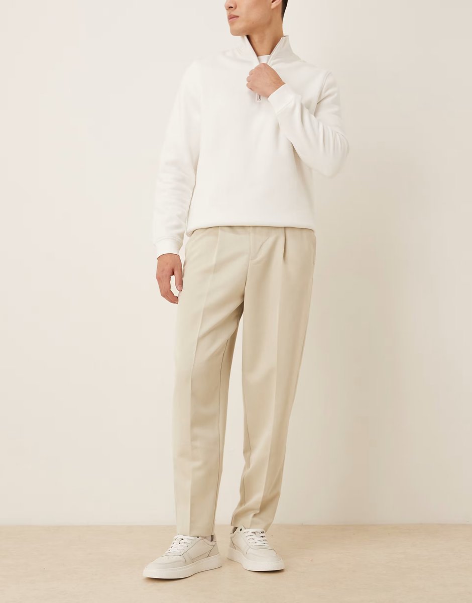 ASOS ASOS DESIGN smart pleated relaxed tapered trousers in ecru - 2