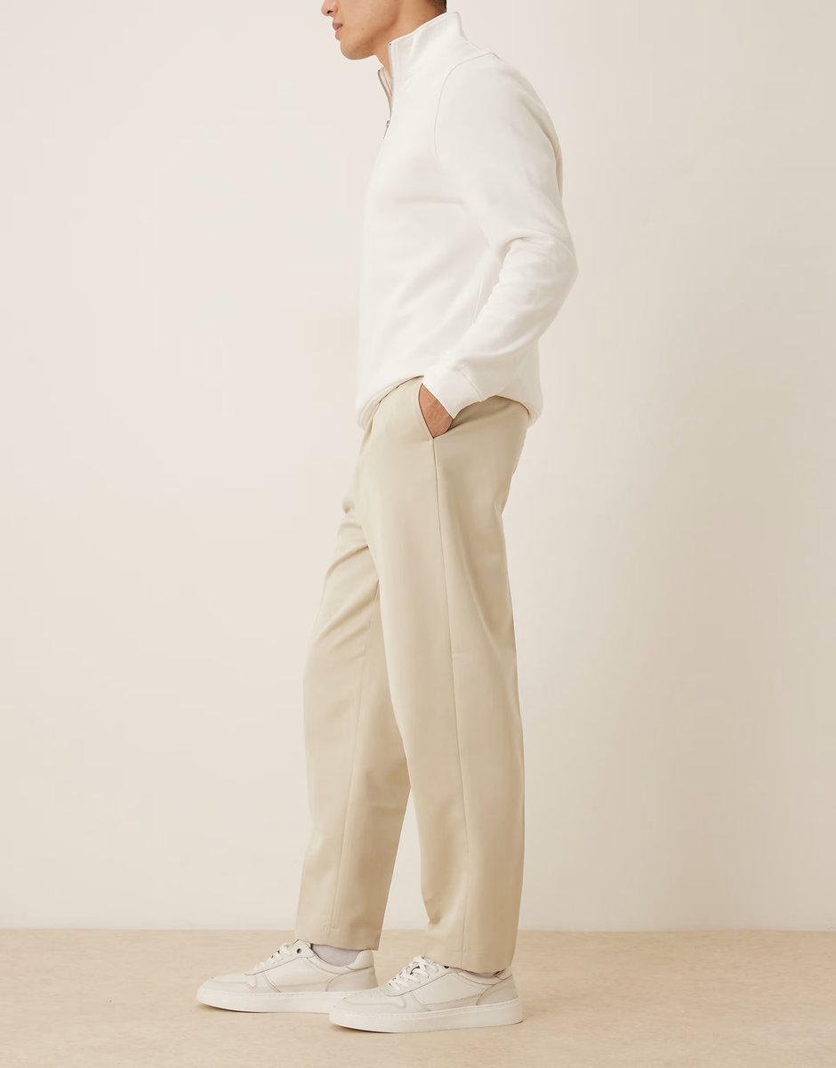 ASOS ASOS DESIGN smart pleated relaxed tapered trousers in ecru - 3