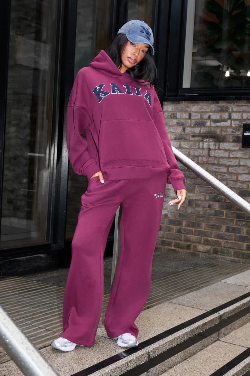 Kaiia Kaiia Slogan Wide Leg Joggers Burgundy & Navy