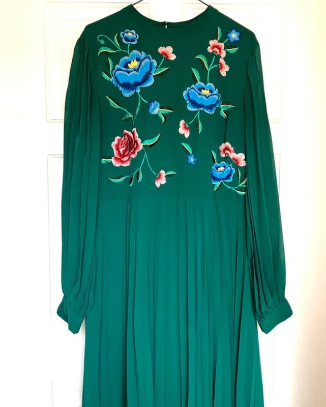 ASOS ASOS embroidered pleated dress size uk 22 - 3