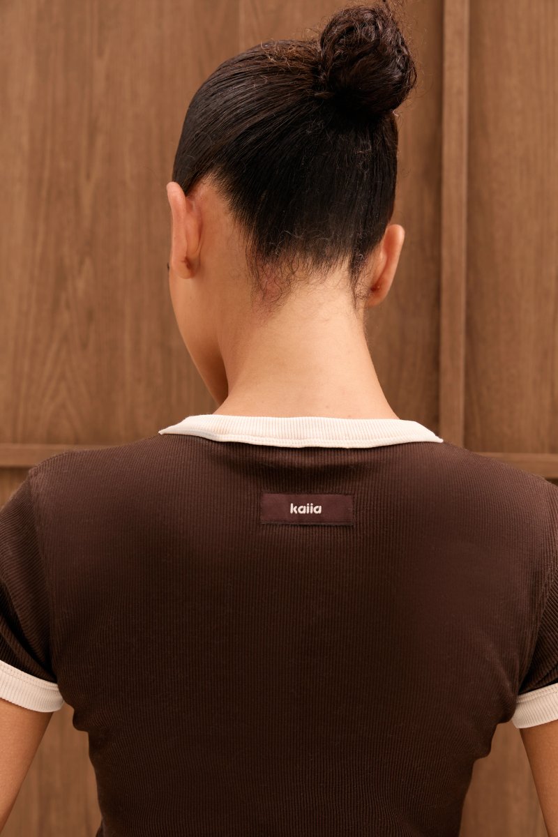 Kaiia Kaiia Double Layered Baby Tee Bitter Chocolate & Cream - 3
