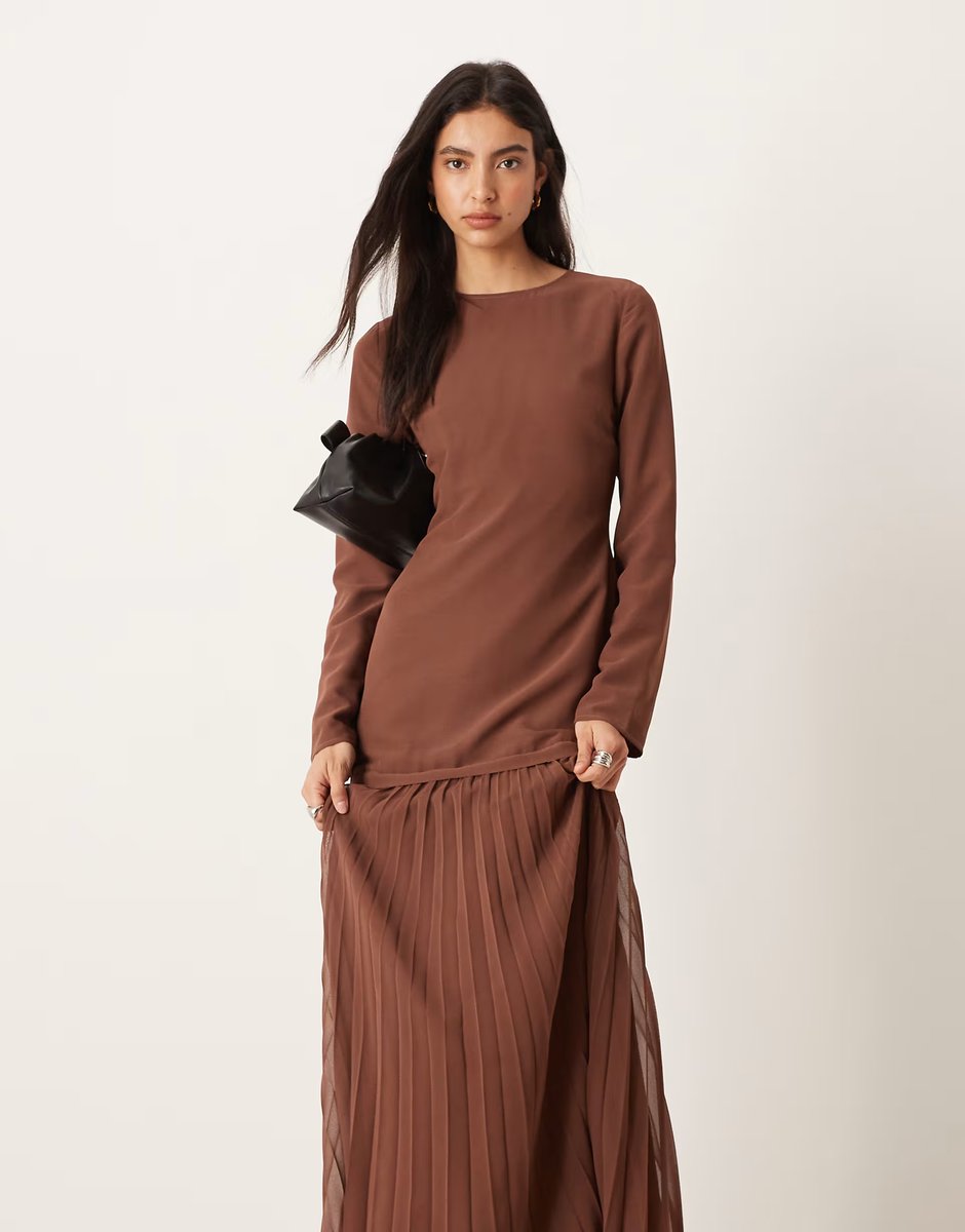 ASOS ASOS DESIGN long sleeved pleated skirt maxi dress in chocolate - 3