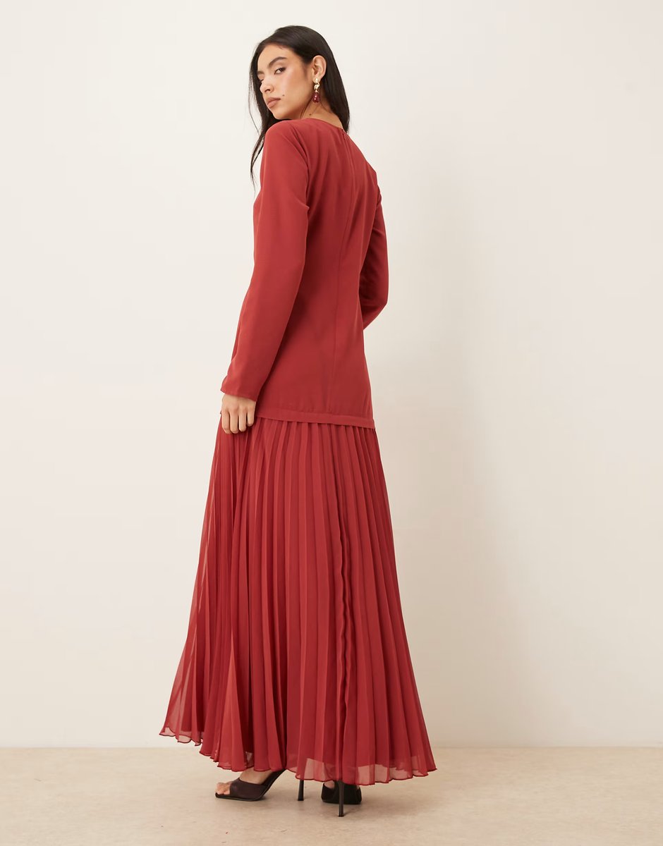 ASOS ASOS DESIGN long sleeved pleated skirt maxi dress in deep red - 3