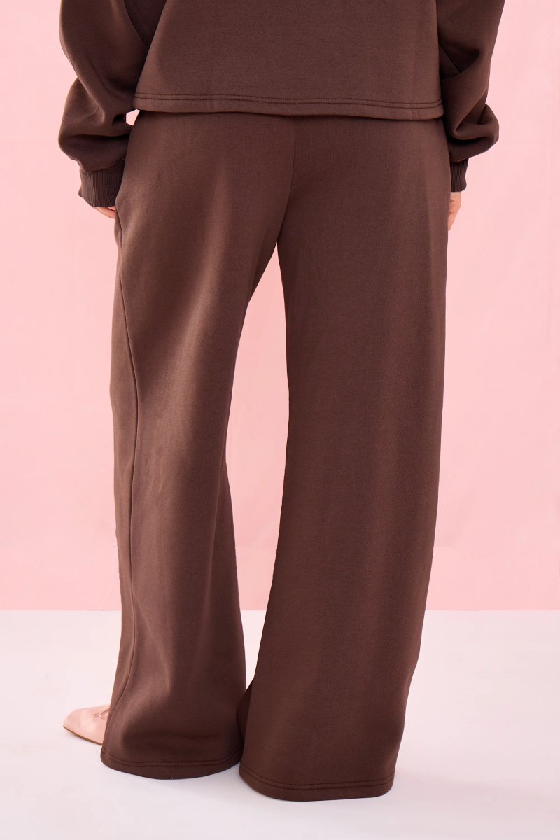 Kaiia Kaiia Low Rise Wide Leg Joggers Bitter Chocolate - 3