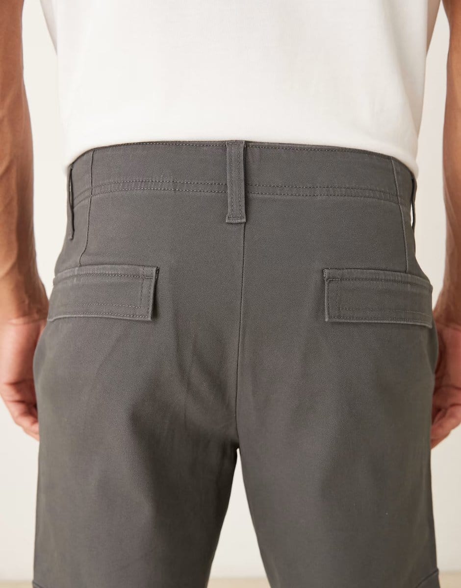 ASOS ASOS DESIGN tapered cargos in grey - 4