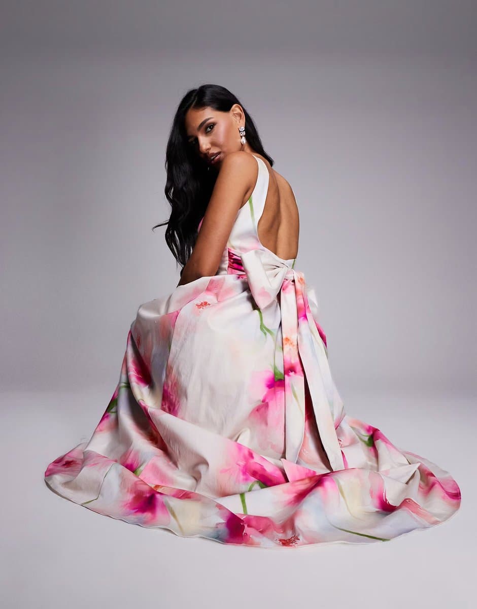 ASOS ASOS LUXE premium maxi dress in oversized floral print