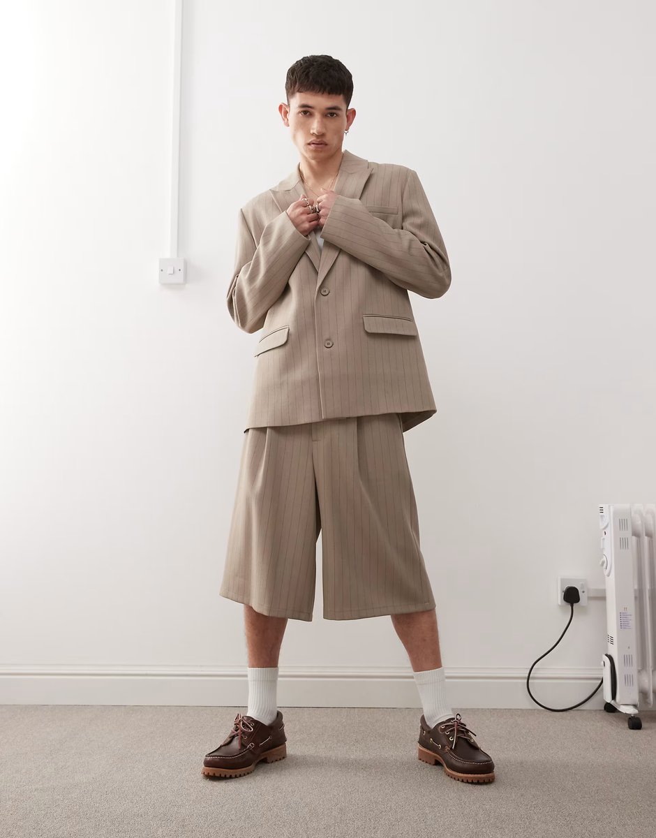 ASOS Reclaimed Vintage oversized summer blazer in beige pinstripe - 2