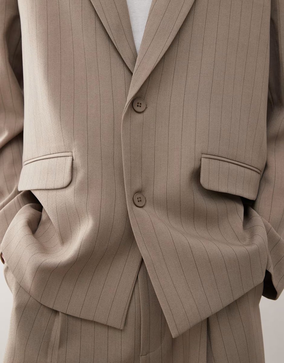 ASOS Reclaimed Vintage oversized summer blazer in beige pinstripe - 3