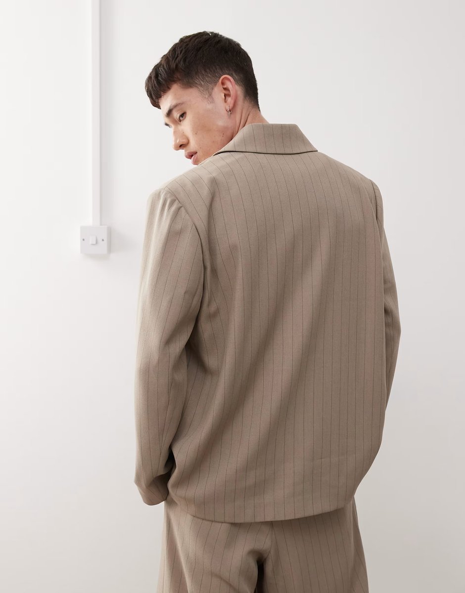 ASOS Reclaimed Vintage oversized summer blazer in beige pinstripe - 4