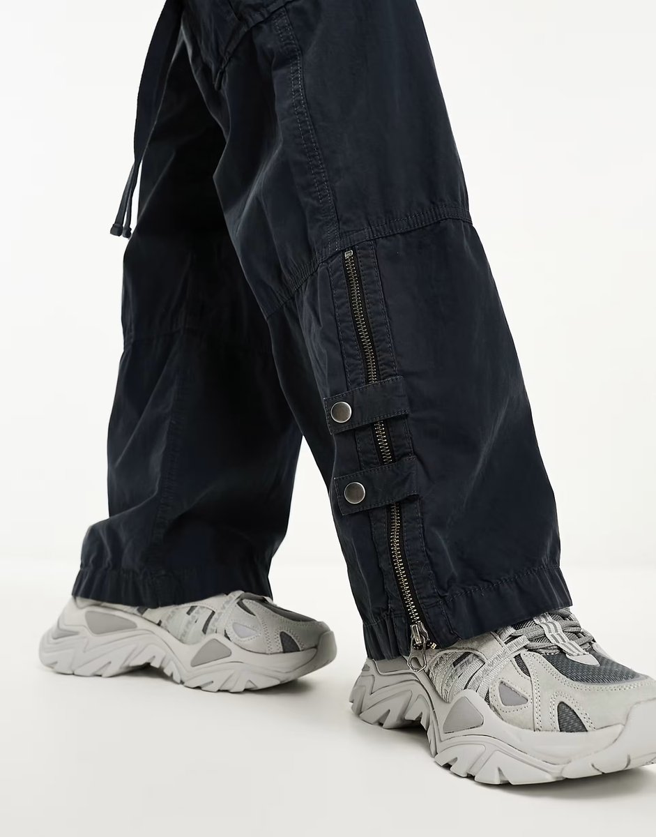 ASOS Superdry vintage elastic cargo trousers in navy - 2