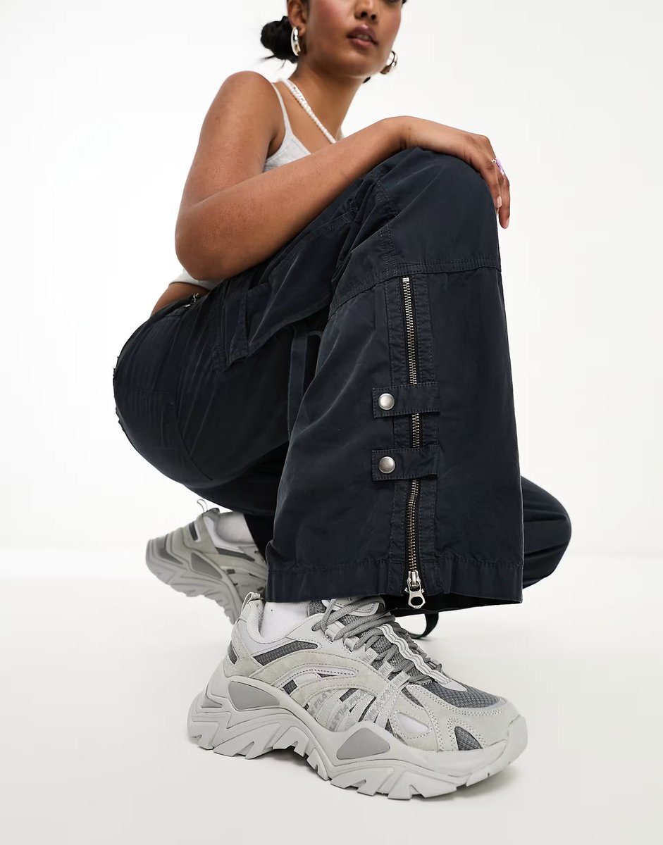 ASOS Superdry vintage elastic cargo trousers in navy - 4