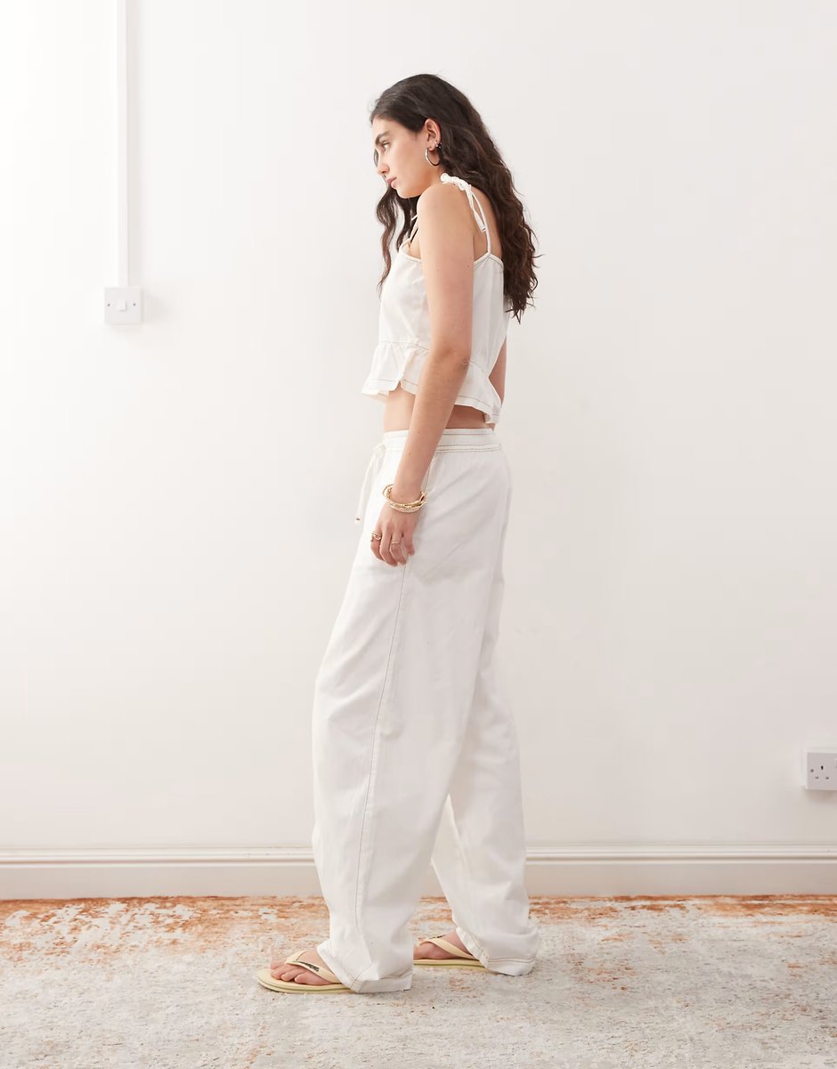 ASOS  Reclaimed Vintage soft denim twill baggy drawstring jean co-ord in ecru  - 4