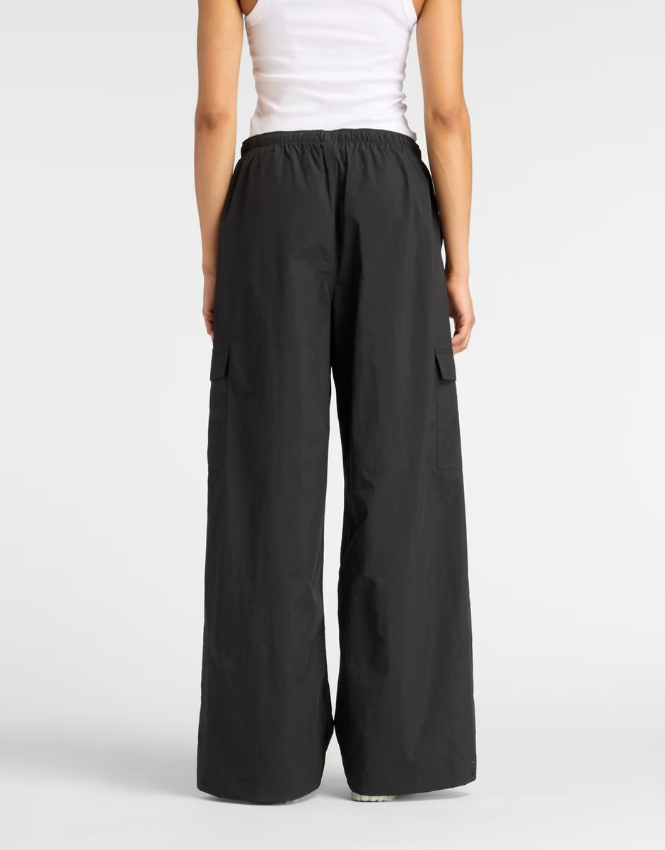 ASOS New Balance Woven cargo pant in black - 3
