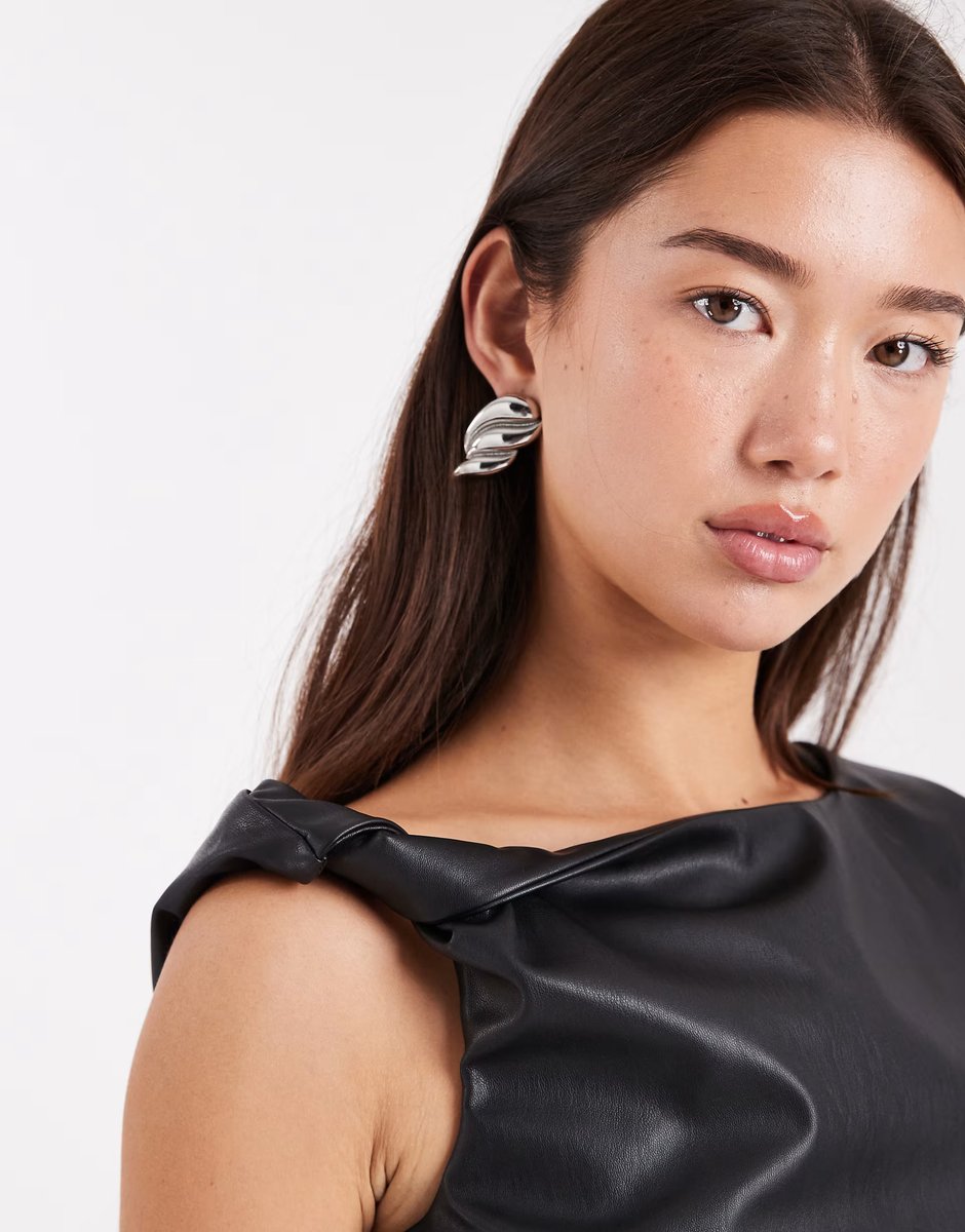 ASOS Miss Selfridge faux leather twist top in black - 2