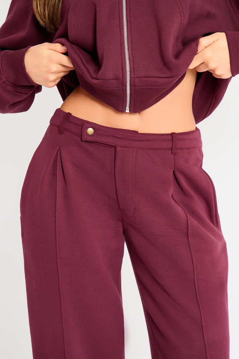 Kaiia Kaiia Pleat Detail Tailored Wide Leg Joggers Dark Cherry - 2