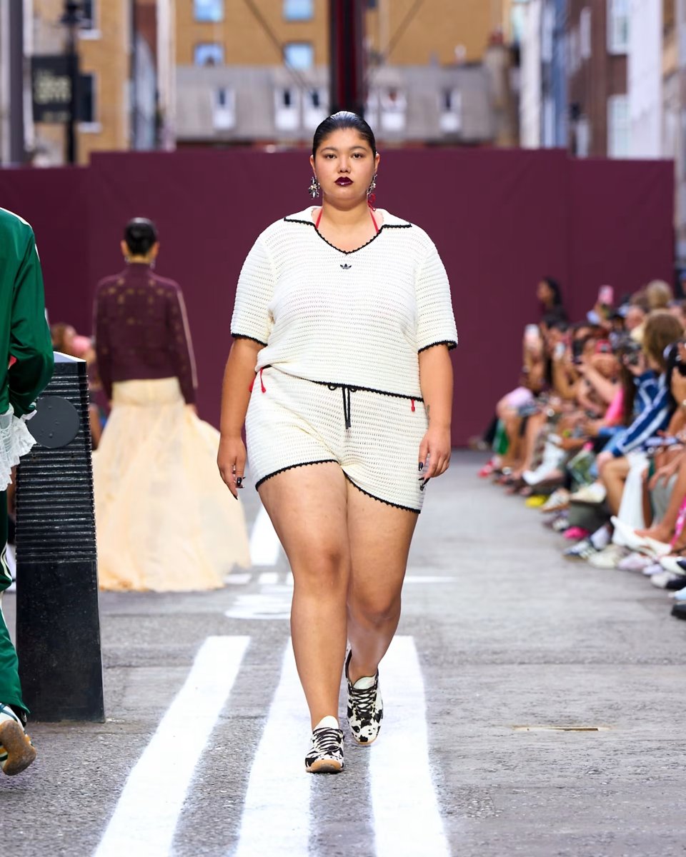 ASOS adidas Originals x ASOS crochet knitted shorts with contrast trim in ecru - 2