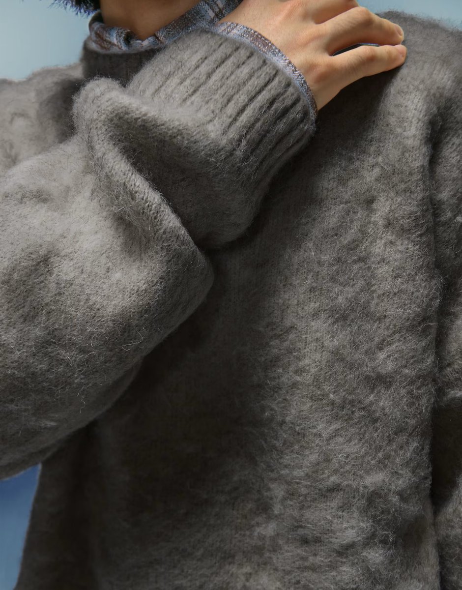 ASOS Bershka Boxy-fit faux fur sweater in grey&black - 3