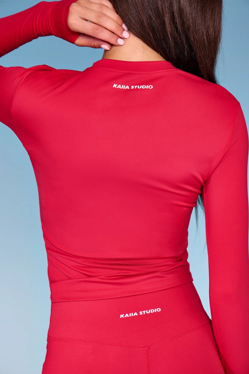 Kaiia Kaiia Sculpt Long Sleeve Fitted T Shirt Deep Red - 4