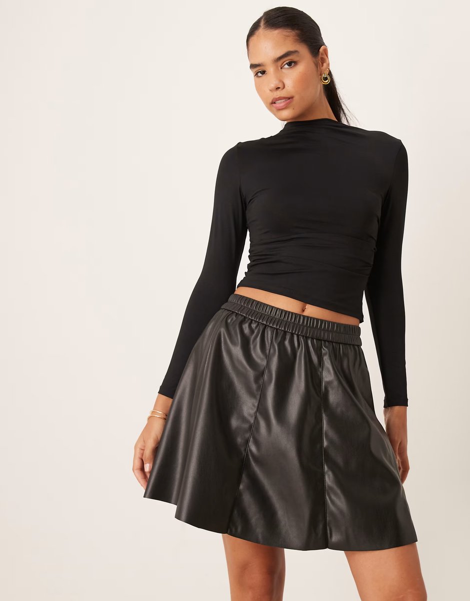 ASOS Vila faux leather flippy mini skirt in black - 2