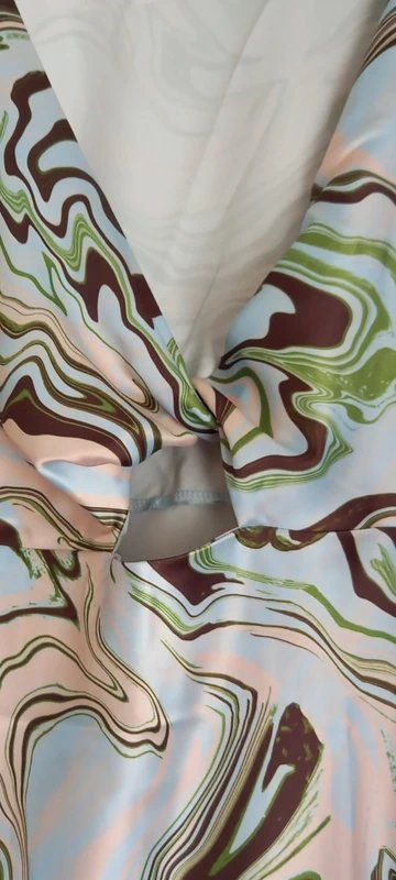 ASOS Design Stunning ladies Satin Special Occasion Midi dress size 14. - 2