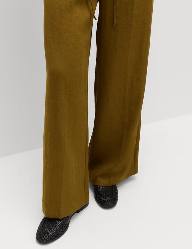 Marks & Spencer M&S Relaxed Wide Leg Trousers With Linen Moss - 2