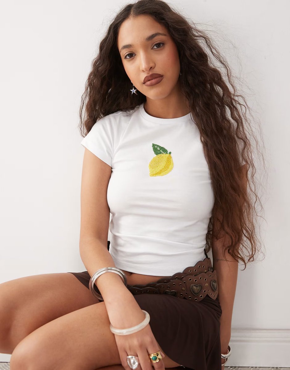 ASOS Reclaimed Vintage baby tee with lemon beaded embellishment in white - 4