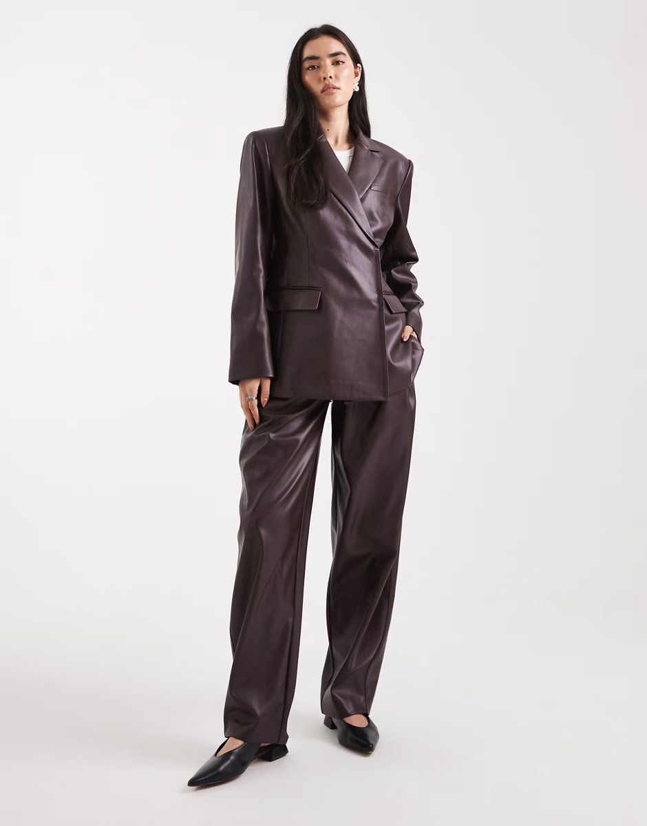 ASOS ASOS DESIGN tailored relaxed faux leather blazer in plum - 3