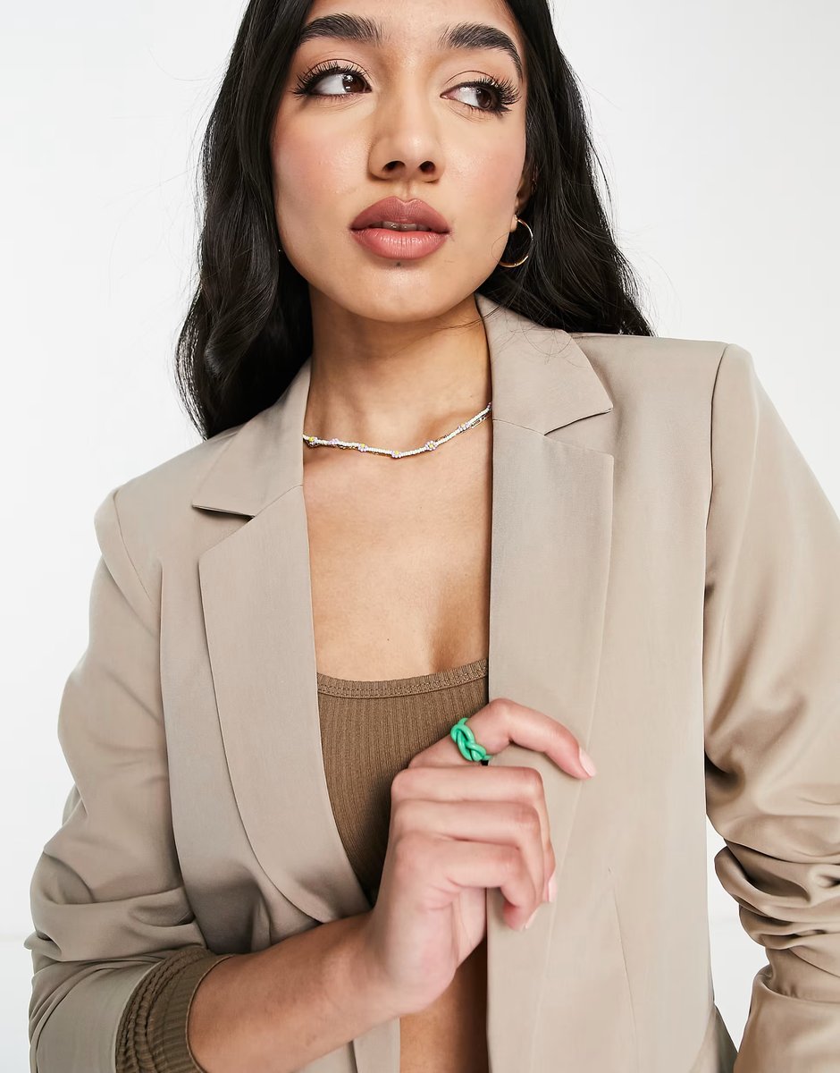 ASOS Pieces tailored oversized blazer in beige - 4