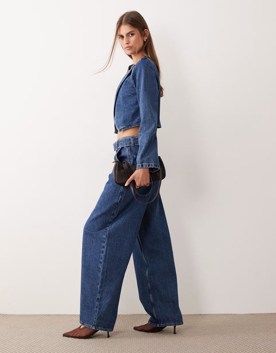 ASOS ASOS DESIGN barrel leg jeans in dark mid blue co-ord - 4