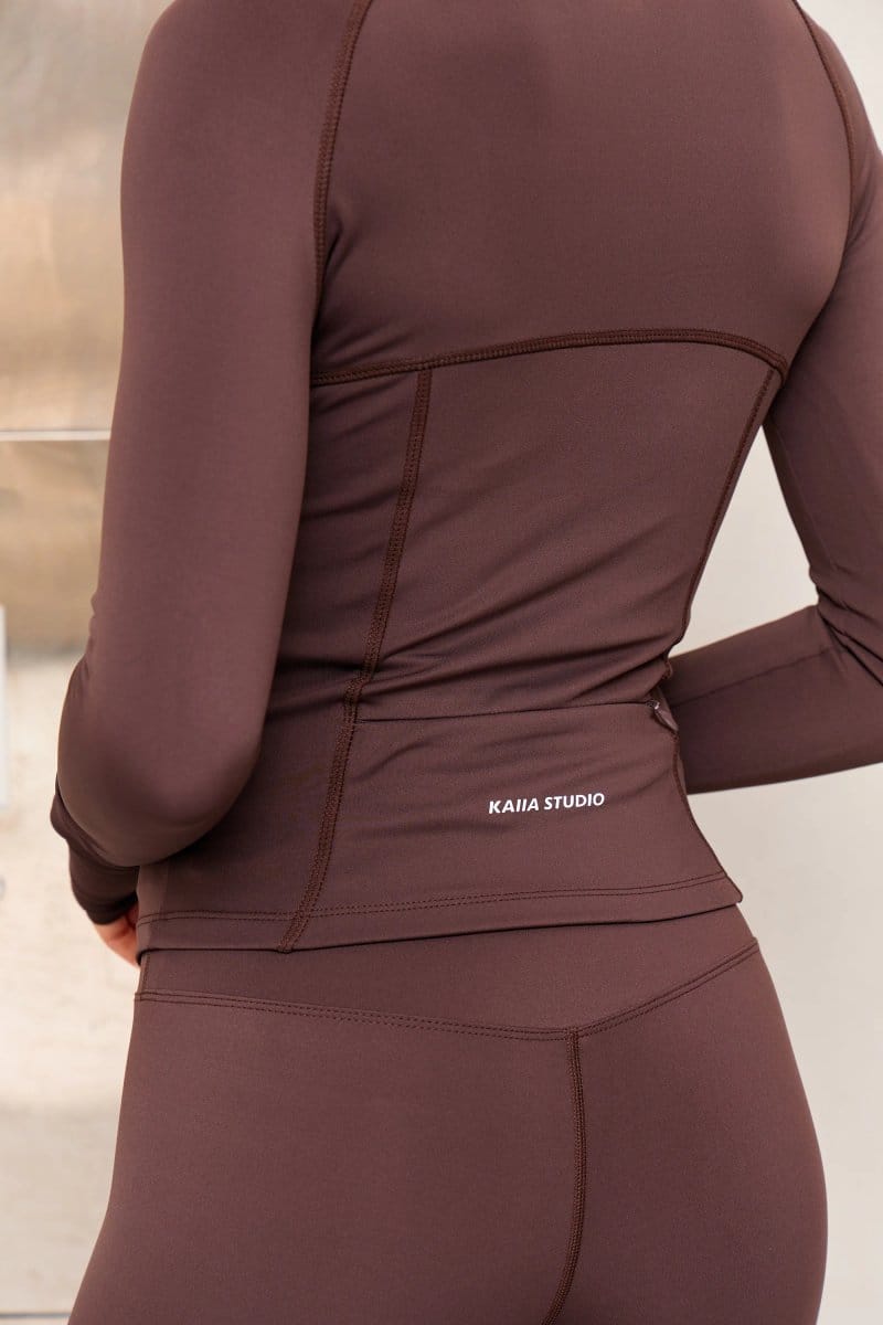 Kaiia Kaiia Sculpt Long Sleeve Zip Through Fitted Jacket Bitter Chocolate - 4