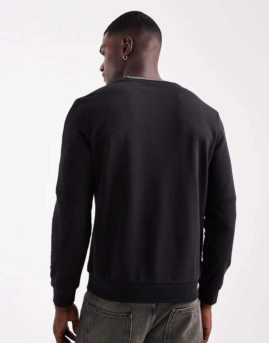 ASOS Lyle & Scott  tape crew neck in  jet black - 3